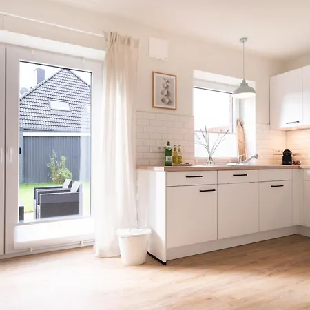 Apartment Kuestenbutze Im Beach-style 2 Bedrooms, 2 Baeder , Garten, Terrasse, Top-modern *