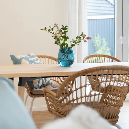 Apartment Kuestenbutze Im Beach-style 2 Bedrooms, 2 Baeder , Garten, Terrasse, Top-modern