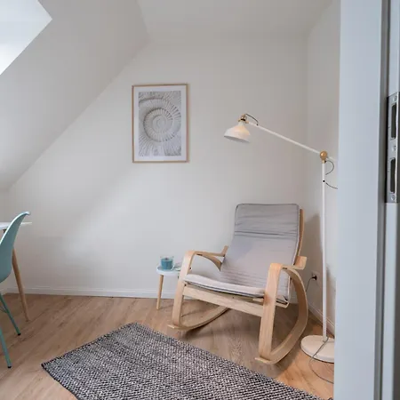 Kuestenbutze Im Beach-style 2 Bedrooms, 2 Baeder , Garten, Terrasse, Top-modern Mildstedt