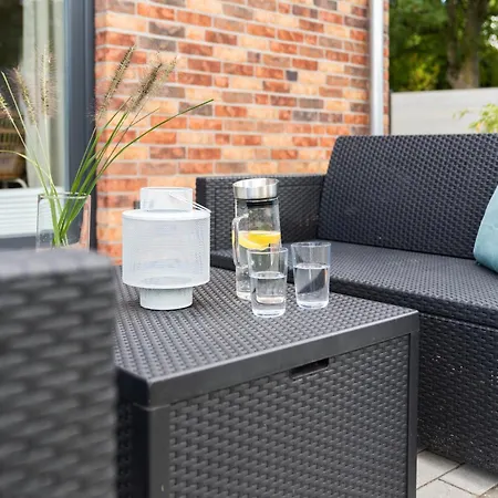 Kuestenbutze Im Beach-style 2 Bedrooms, 2 Baeder , Garten, Terrasse, Top-modern Mildstedt