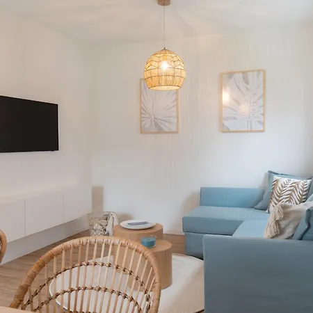 Kuestenbutze Im Beach-style 2 Bedrooms, 2 Baeder , Garten, Terrasse, Top-modern *